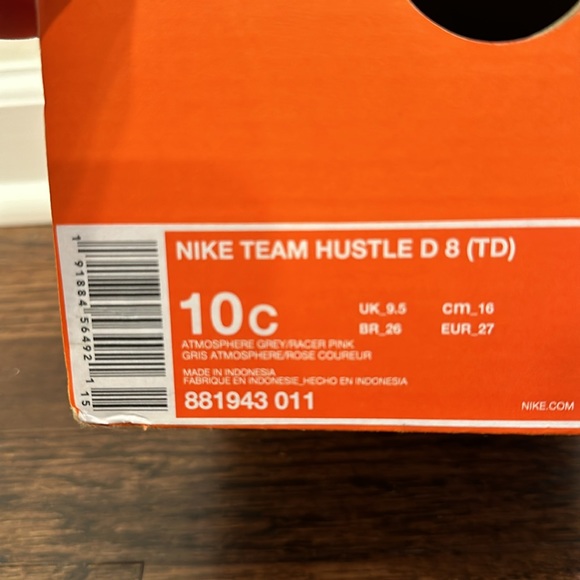 Nike Kids Team Hustle D8 Toddler; size 10; color Atmosphere Grey/Racer Pink - Picture 4 of 4